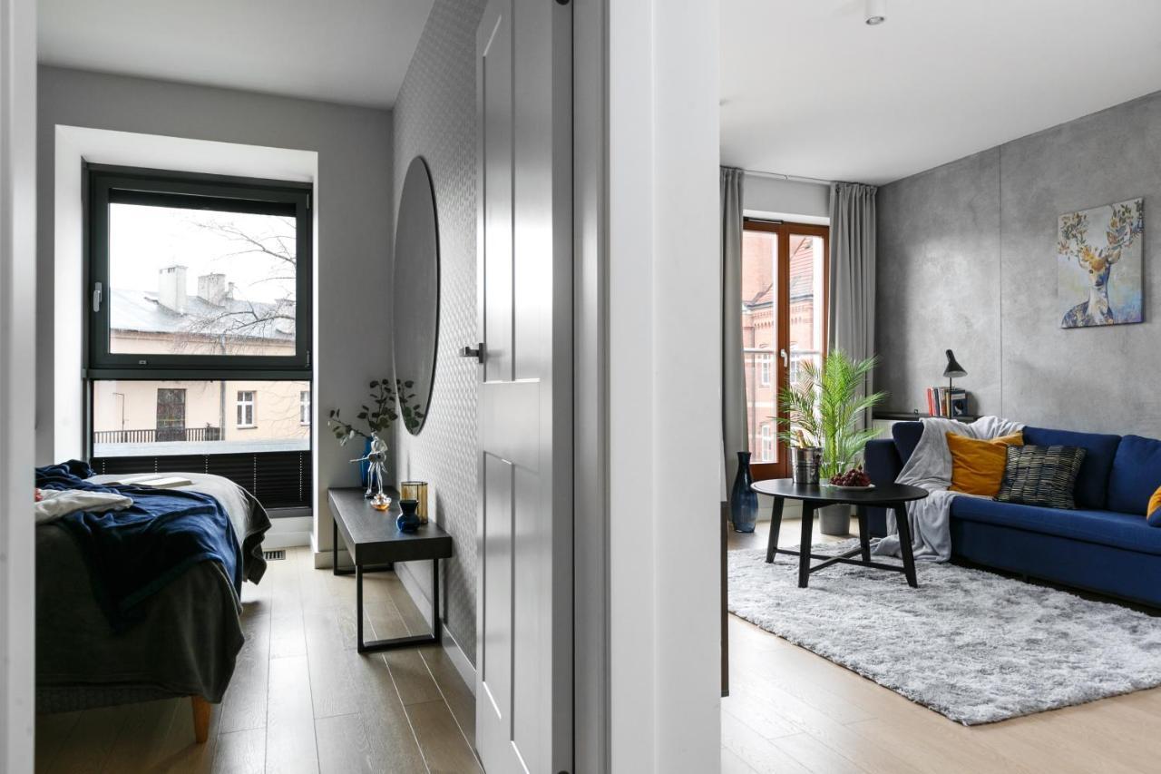 Otium Old Town Harmonica Apartment Красков Екстериор снимка