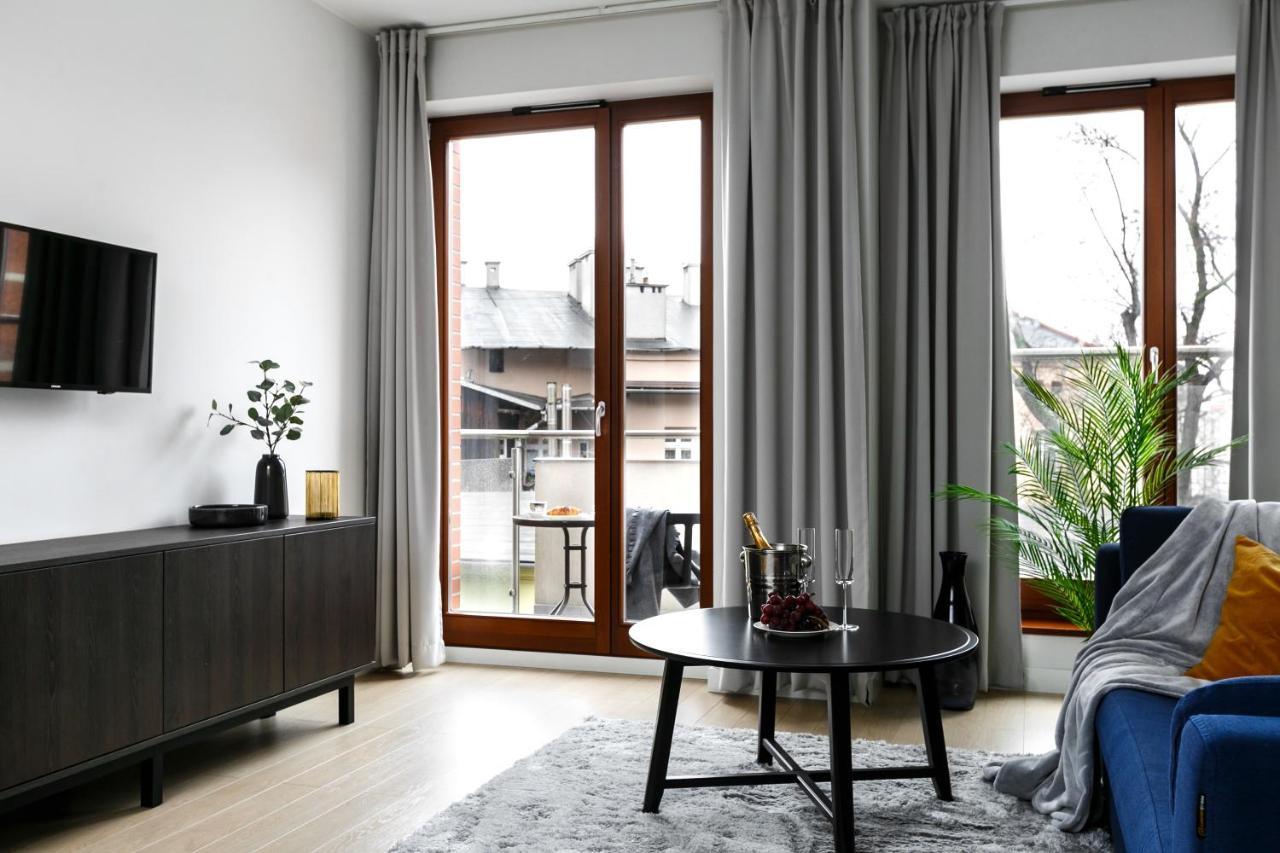 Otium Old Town Harmonica Apartment Красков Екстериор снимка