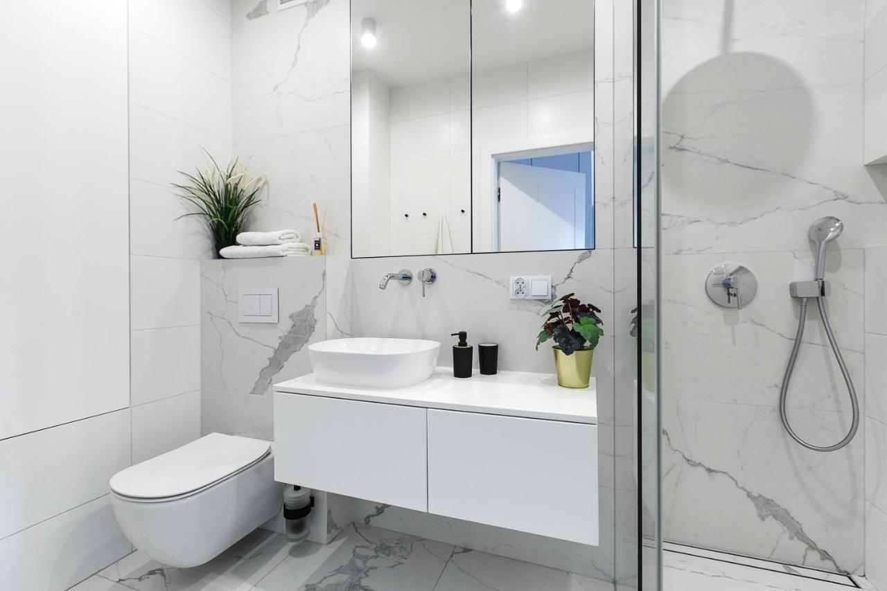 Otium Old Town Harmonica Apartment Красков Екстериор снимка