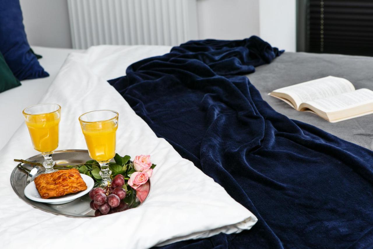 Otium Old Town Harmonica Apartment Красков Екстериор снимка