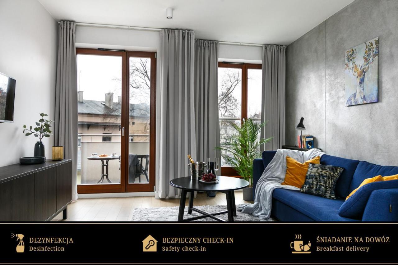 Otium Old Town Harmonica Apartment Красков Екстериор снимка